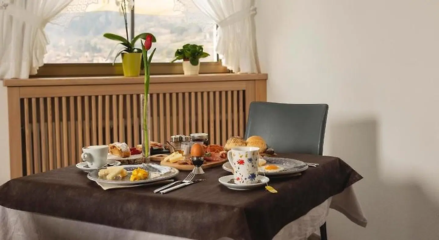 Castel Mani Restaurant