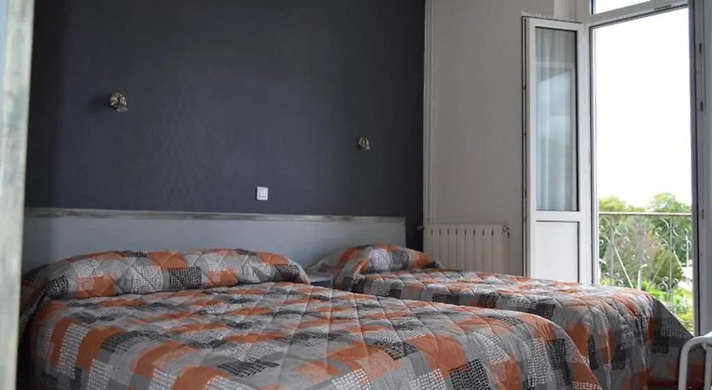 Montfort ROOM_EXAMPLE