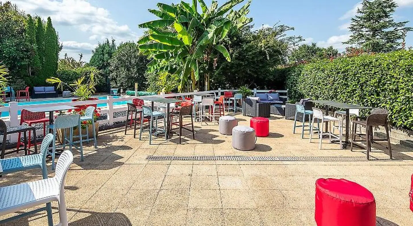 Carré Pau Airport Hôtel Bar