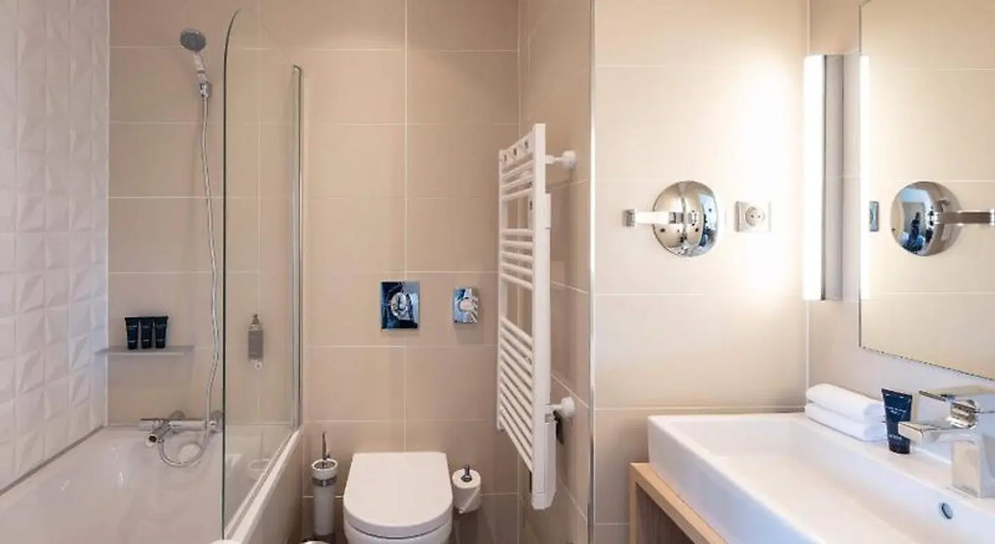 Hôtel Sainte Victoire Badezimmer