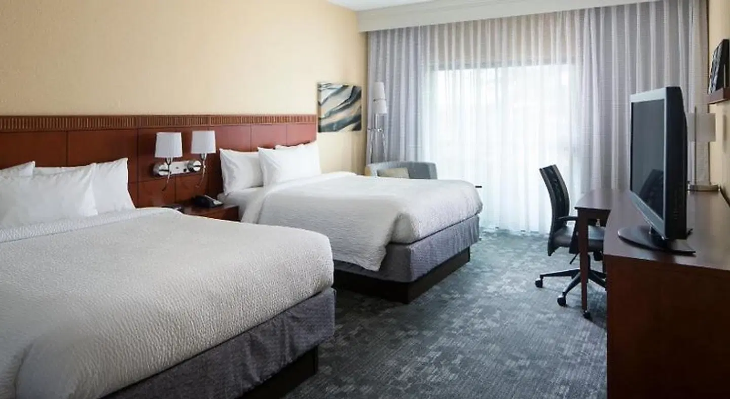 Courtyard by Marriott Huntsville University Drive ROOM_EXAMPLE