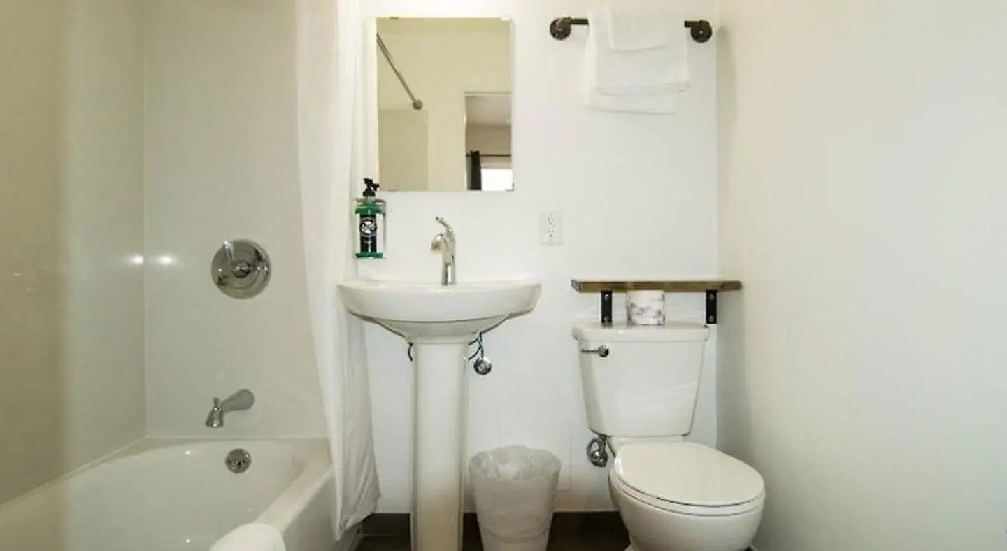 The Bartlett Hotel and Guesthouse Badezimmer
