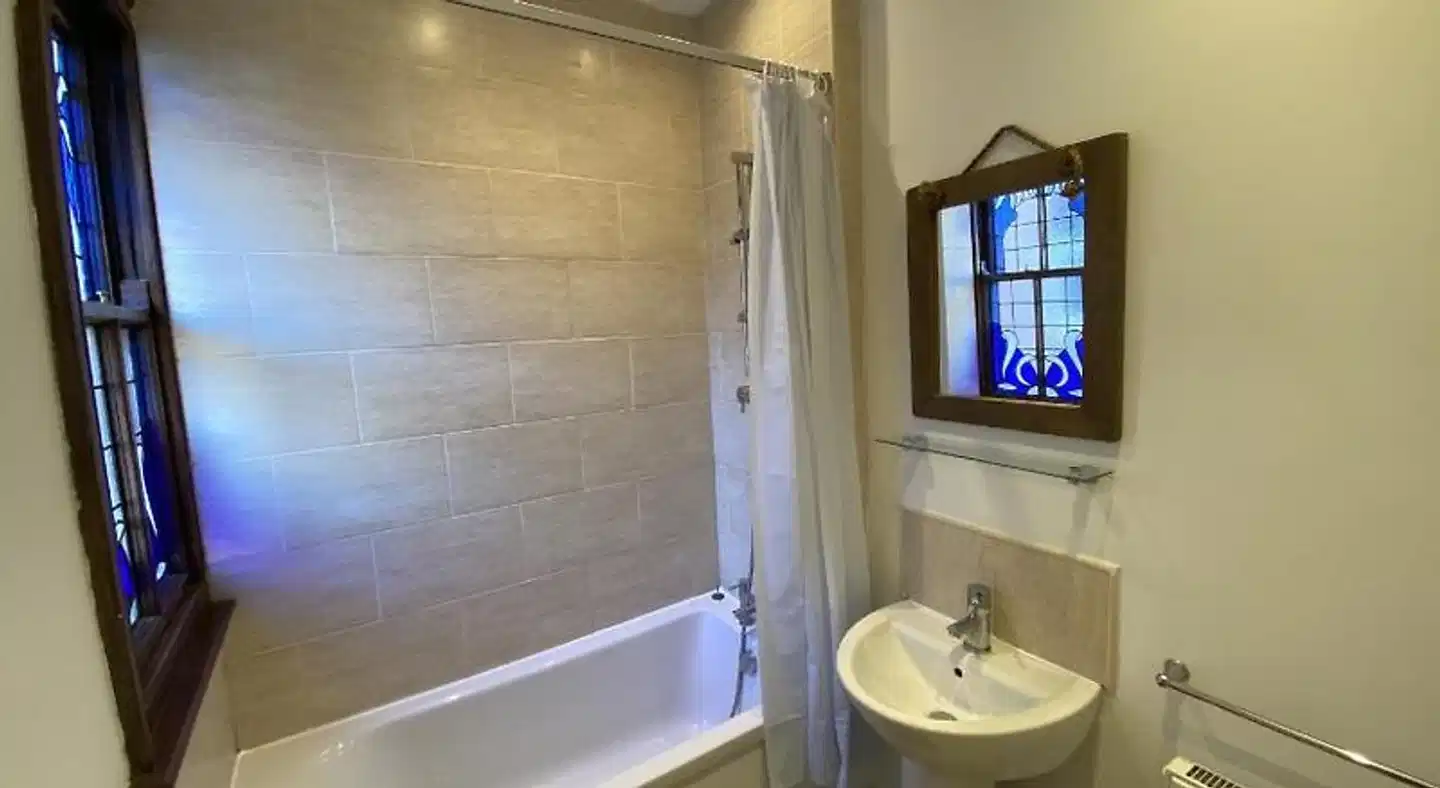 Blenheim Guest House Badezimmer
