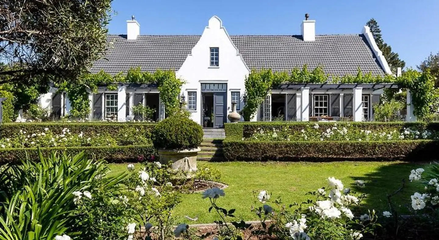 14 on Klein Constantia EXTERIOR