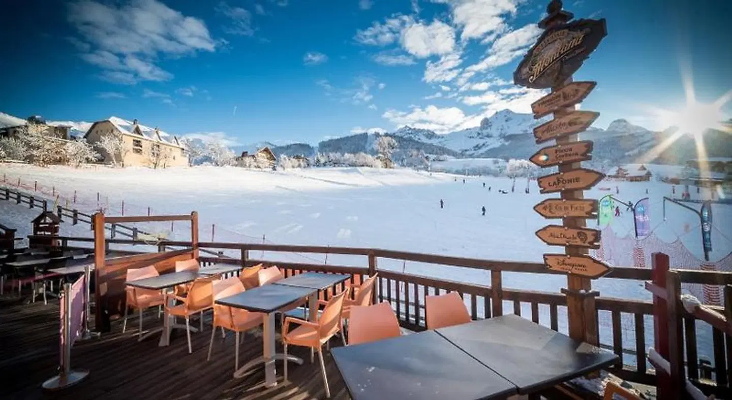 Montana Chalet Hôtel Terrasse