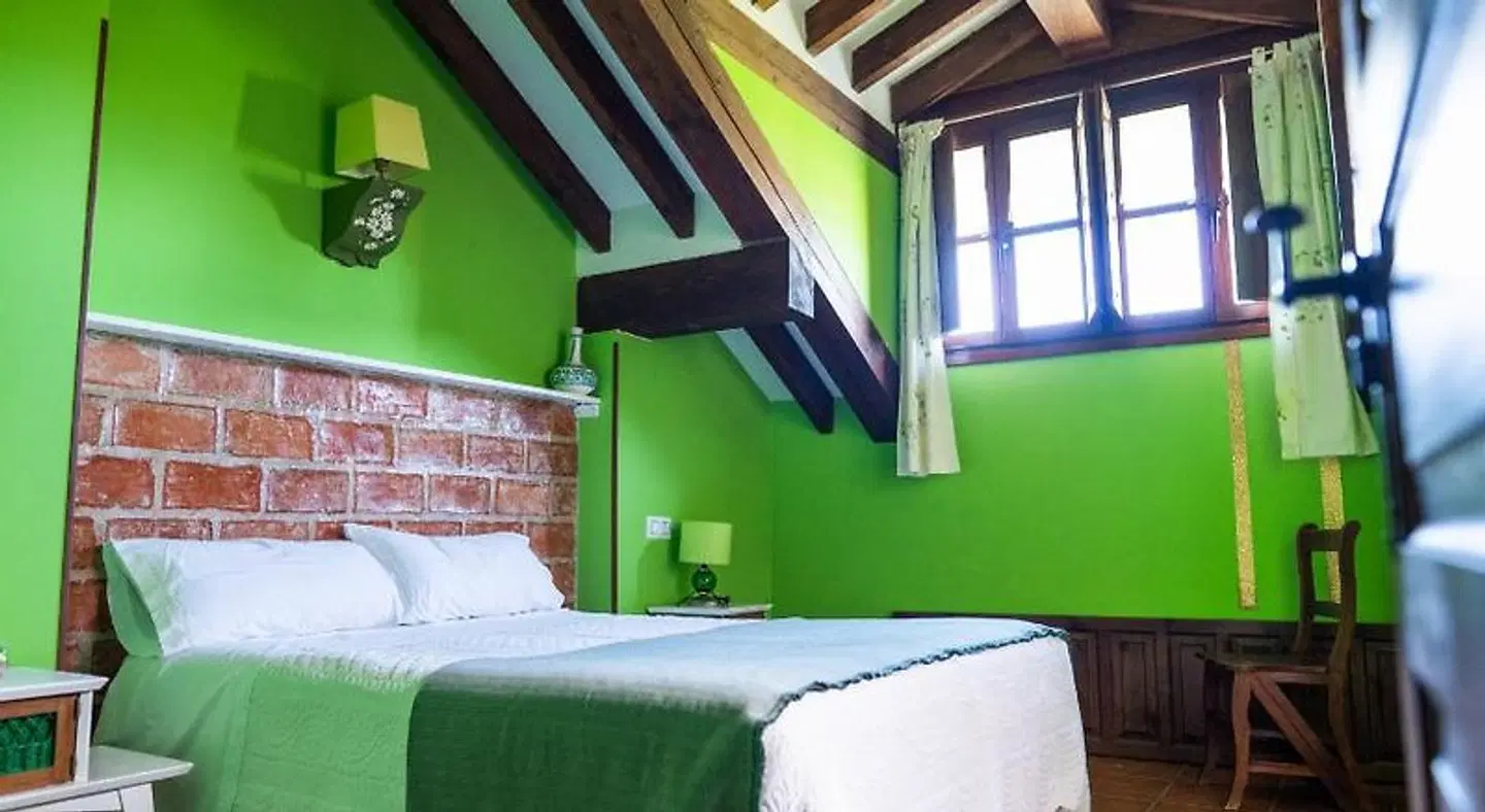 Fuente De Las Anjanas ROOM_EXAMPLE