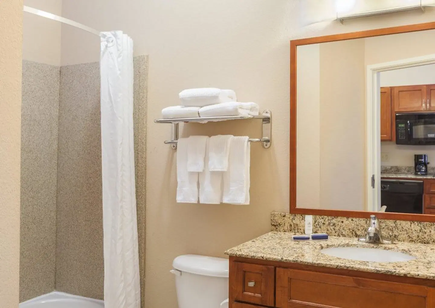 Candlewood Suites Georgetown by IHG Badezimmer