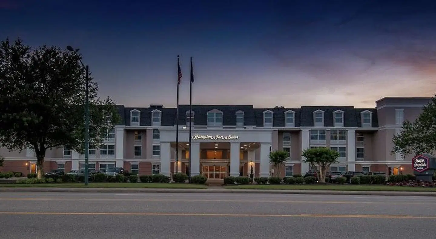 Hampton Inn & Suites Williamsburg-Richmond Rd. EXTERIOR
