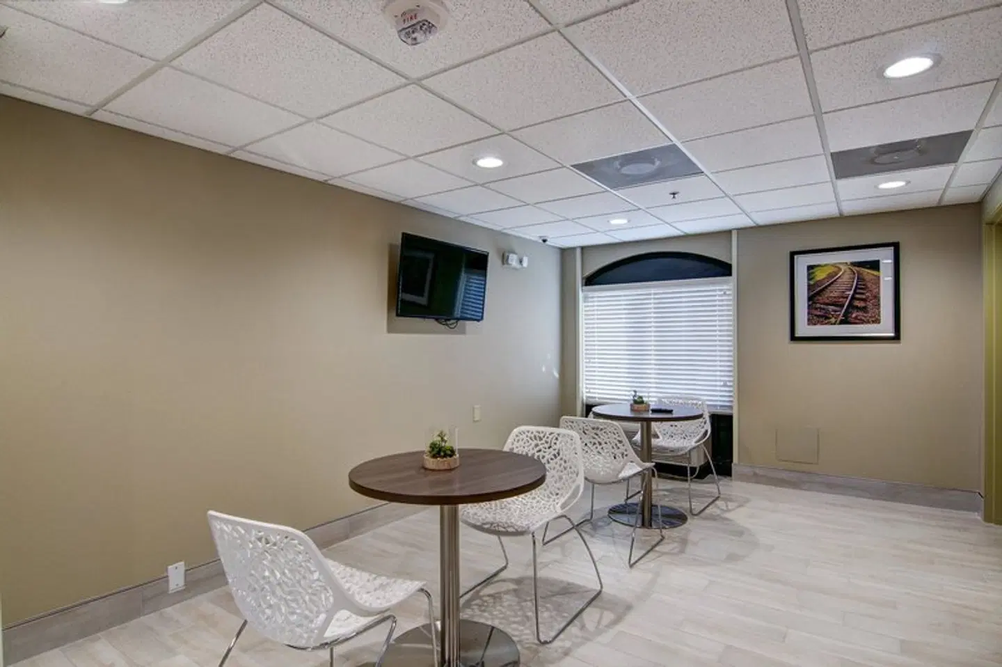 Candlewood Suites Richmond - West Broad by IHG LOUNGE_LOBBY
