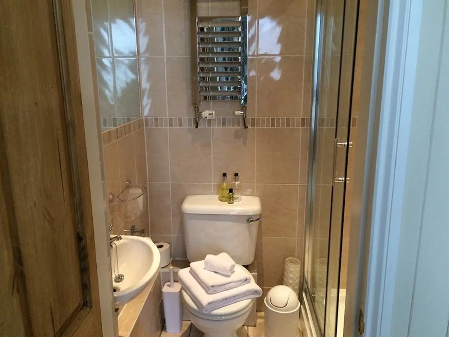 Ashbury Bed & Breakfast Badezimmer