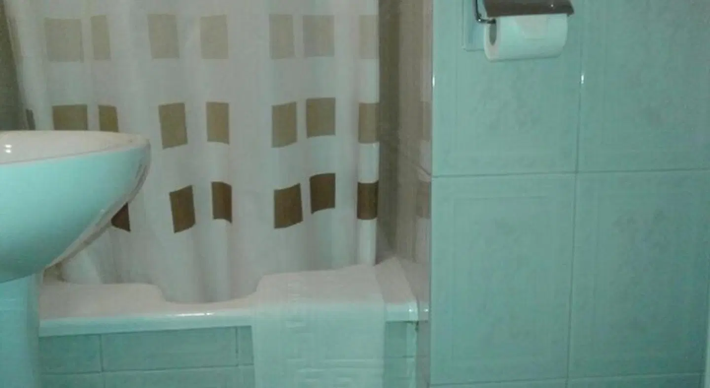 Hostal Ginebra Hallenbad