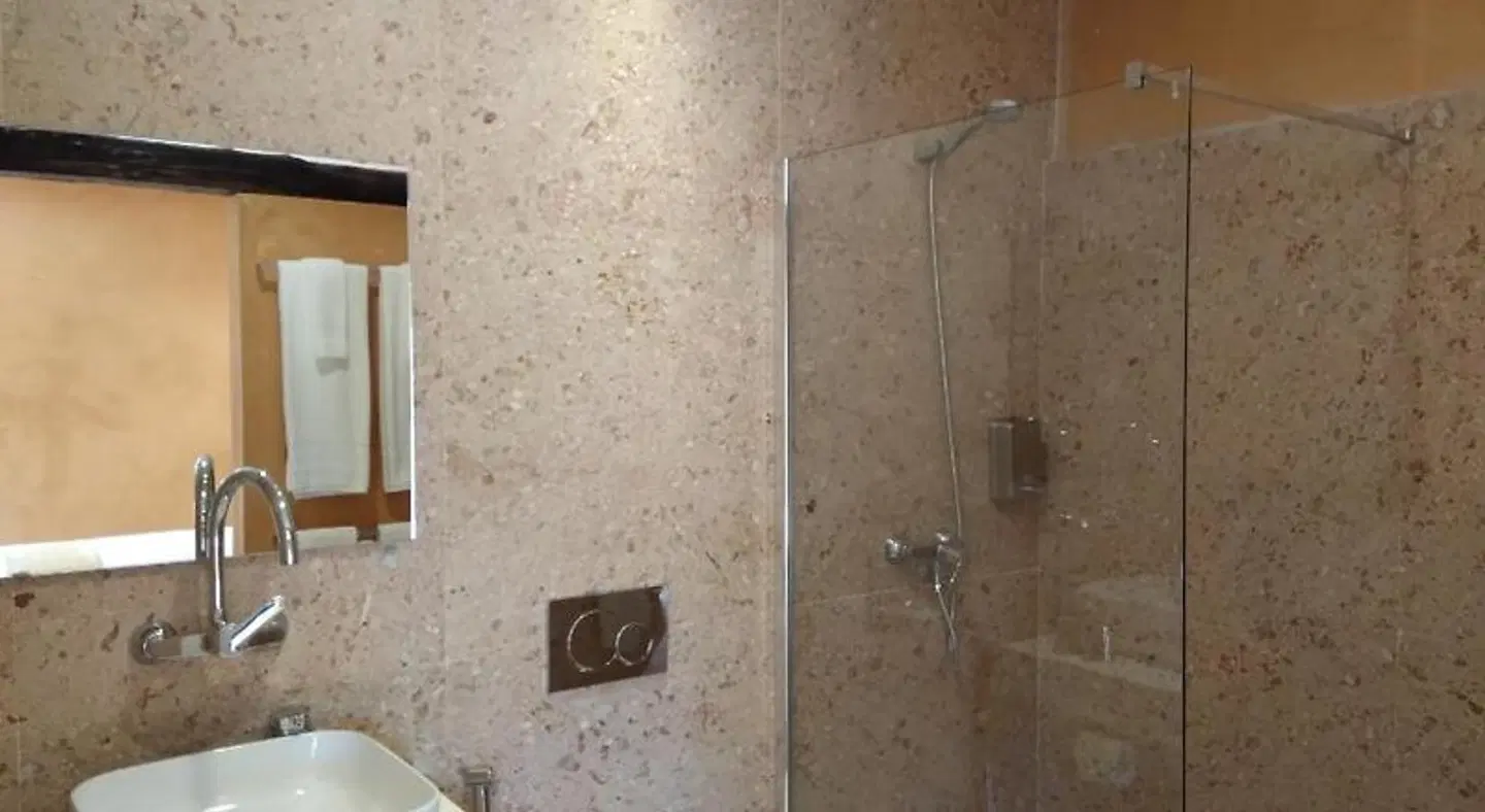 Quinta da Cortiça - Casa da Torre - Hostel Badezimmer