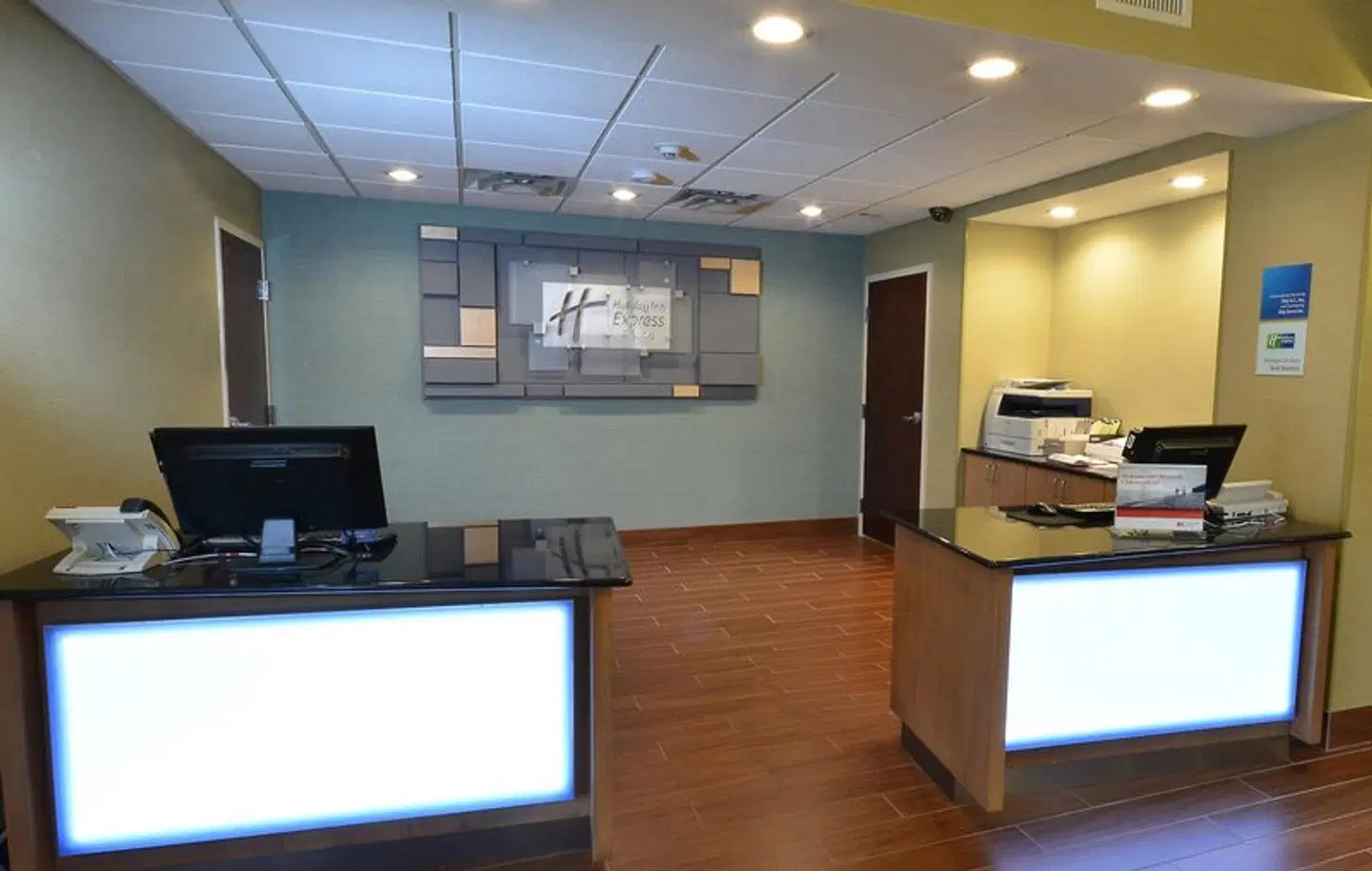 Holiday Inn Express & Suites High Point South by IHG LOUNGE_LOBBY