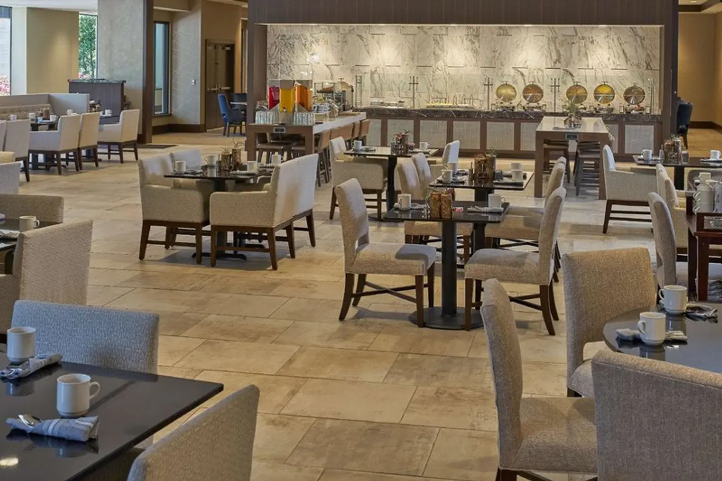 Hilton North Raleigh Bar