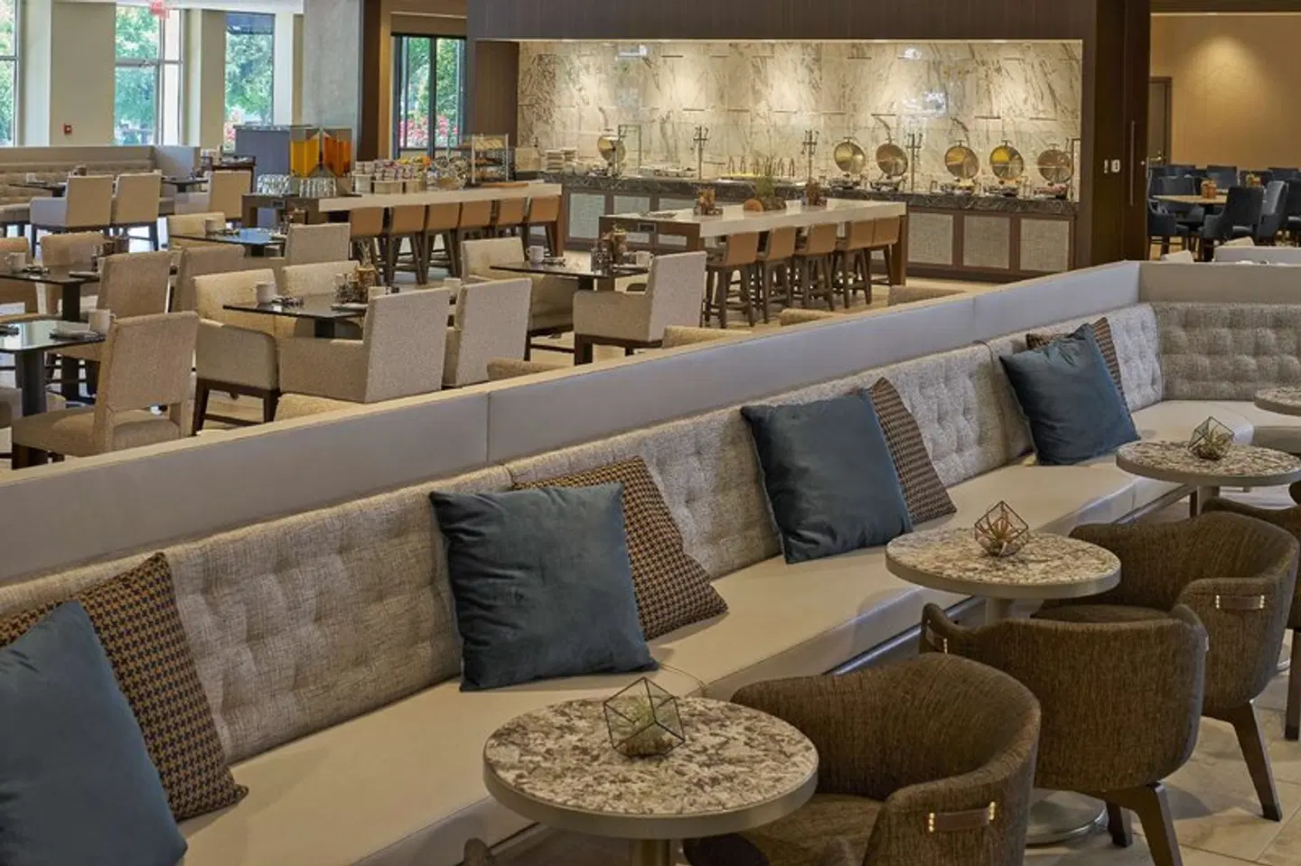 Hilton North Raleigh LOUNGE_LOBBY