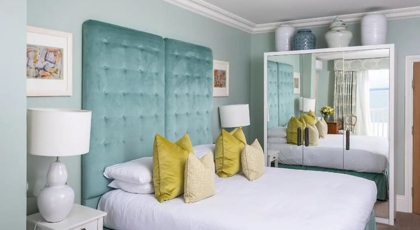 Roslin Beach Hotel ROOM_EXAMPLE