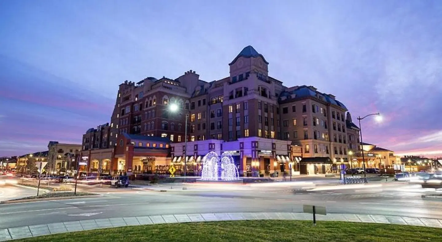 Renaissance Indianapolis North Hotel EXTERIOR