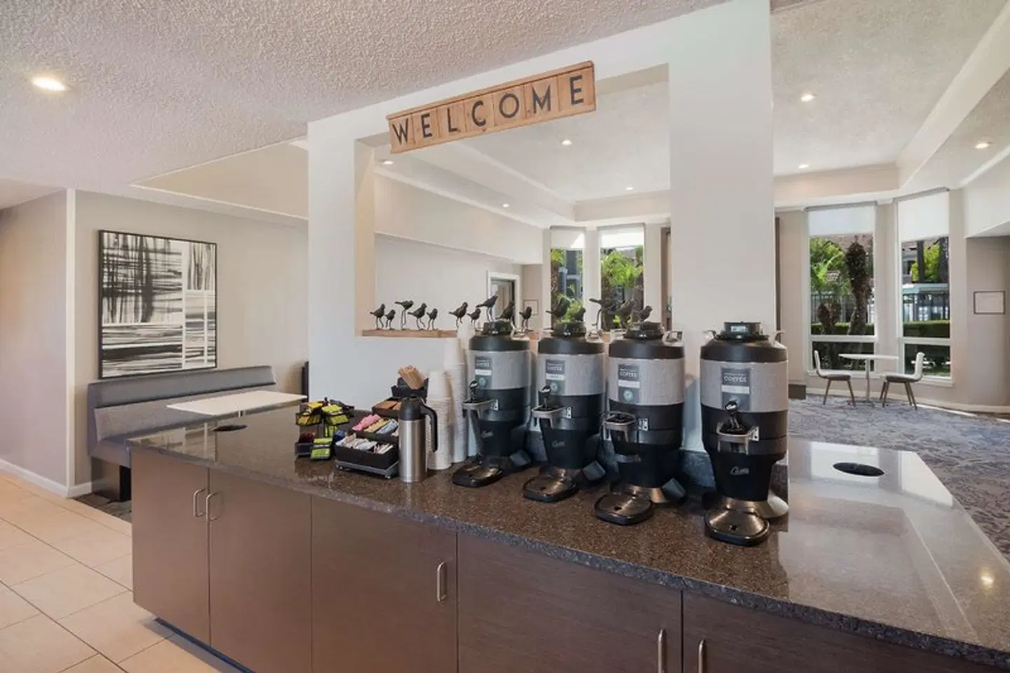 Sonesta ES Suites Huntington Beach Fountain Valley Bar