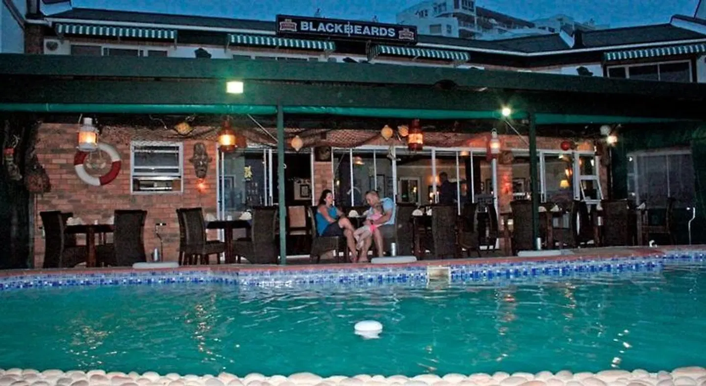 The Chapman Hotel & Conference Centre OUTDOOR_POOL