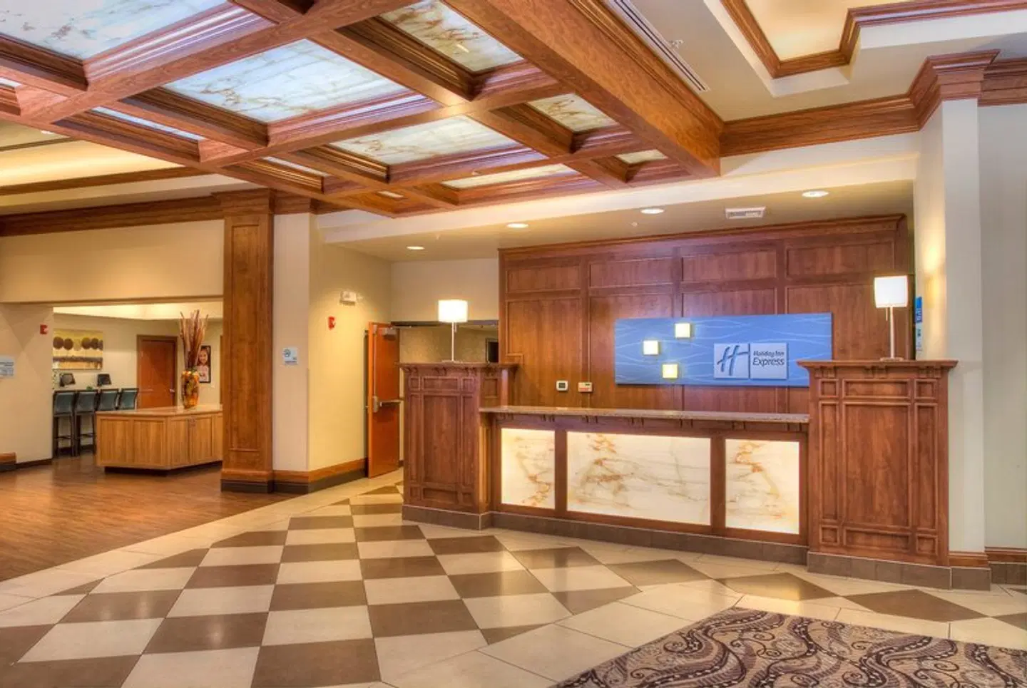 Holiday Inn Express Spokane-Downtown by IHG LOUNGE_LOBBY