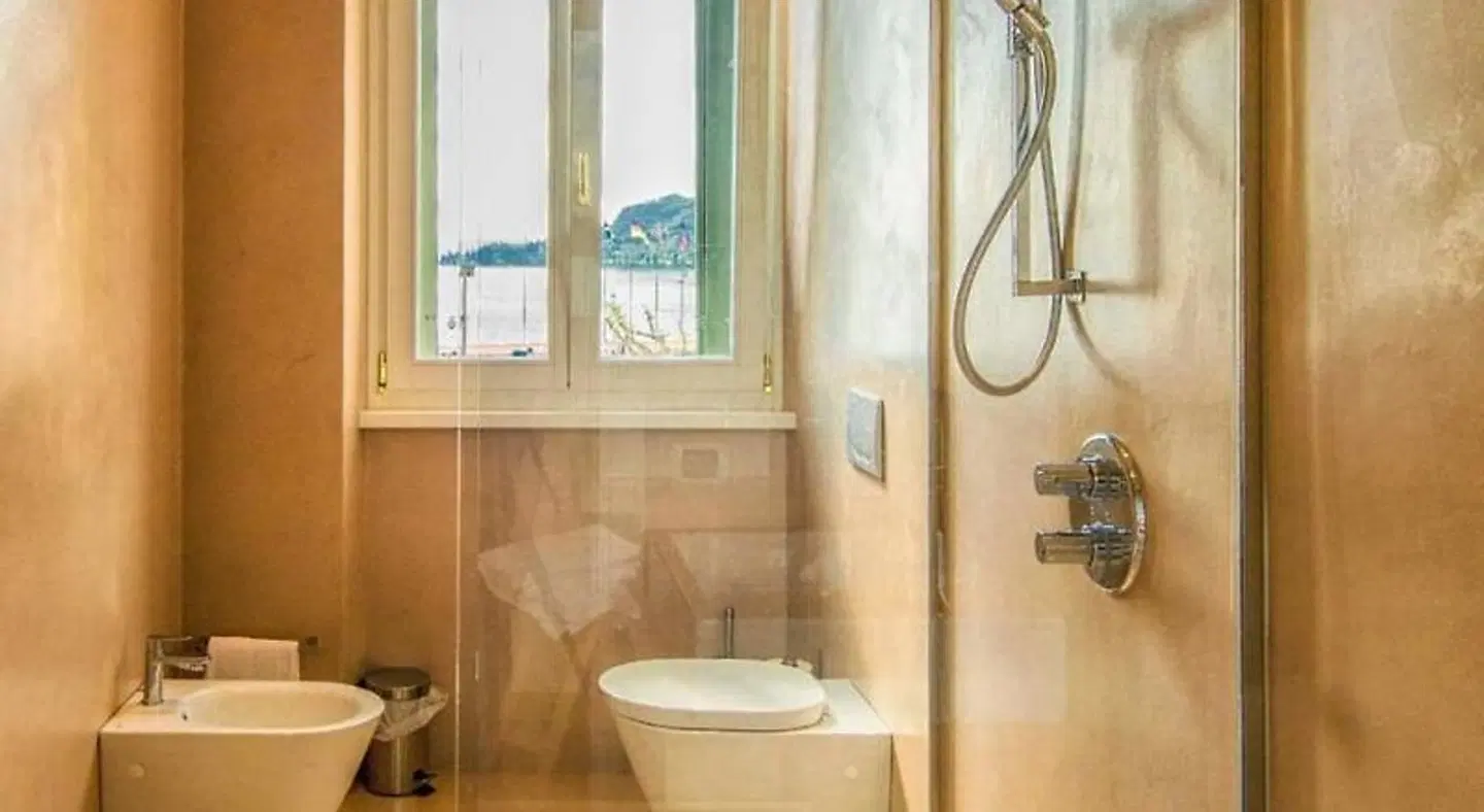 Remàt Badezimmer