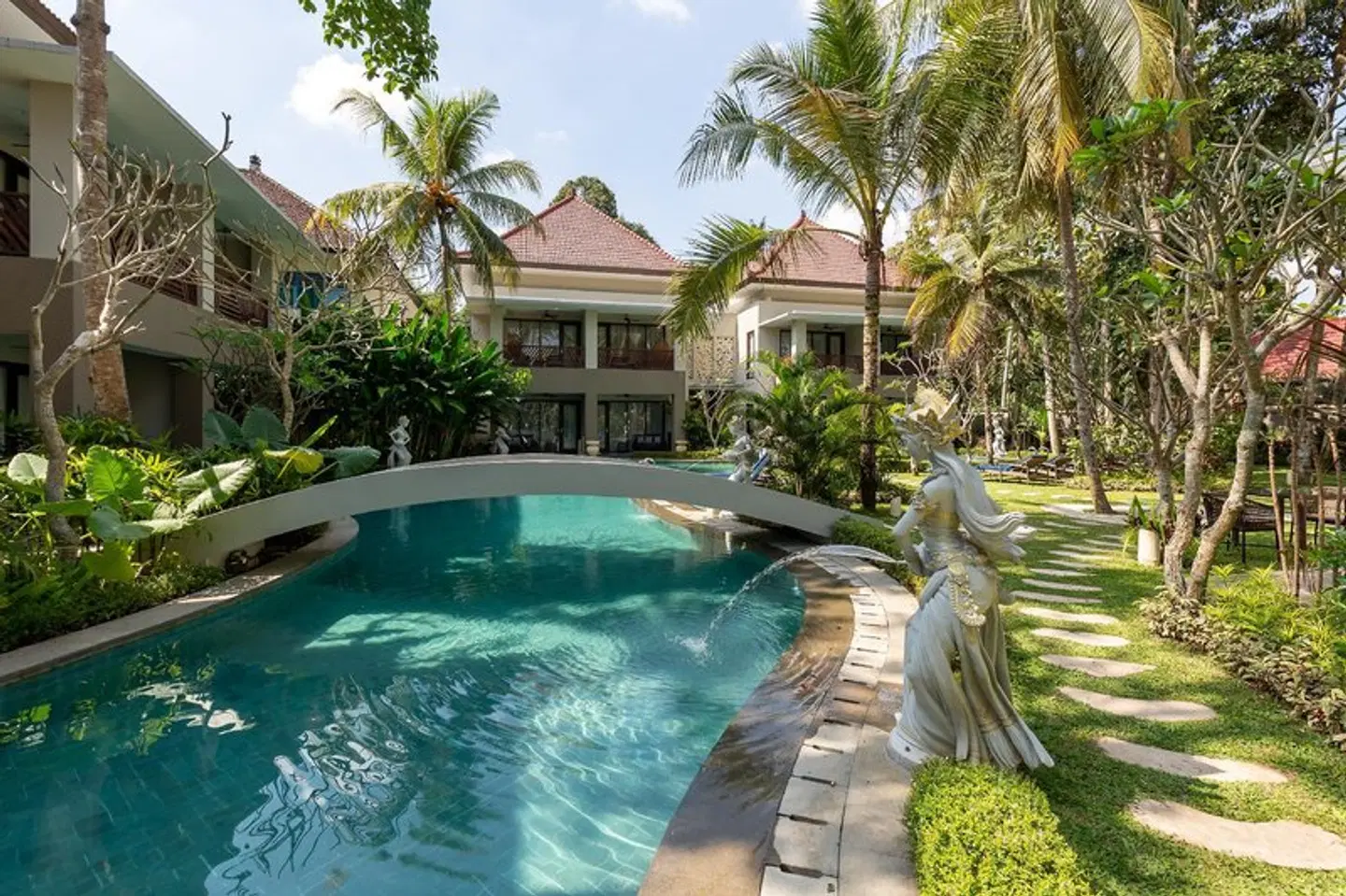 The Gantari Ubud Hotel & Villa OUTDOOR_POOL