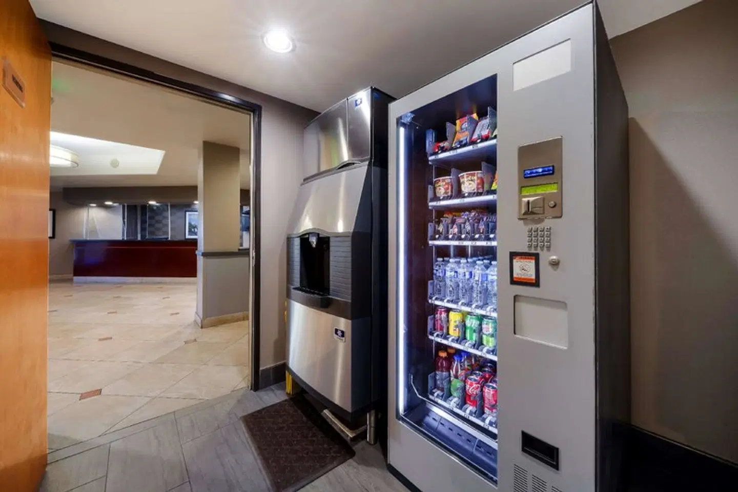 Best Western Lanai Garden Inn & Suites LOUNGE_LOBBY