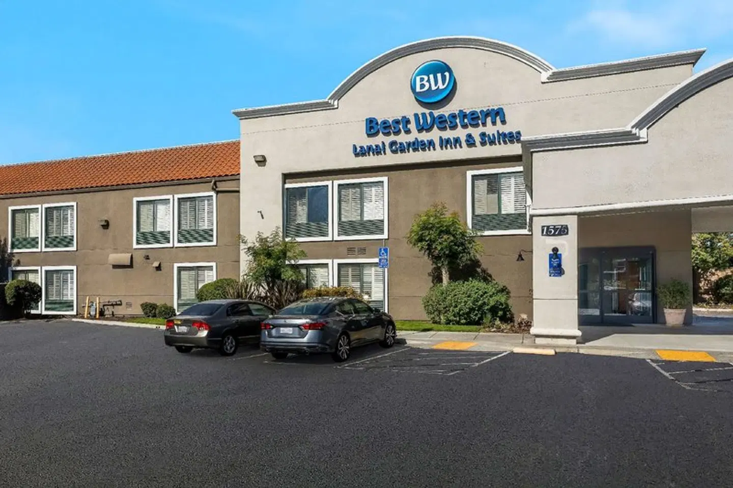 Best Western Lanai Garden Inn & Suites EXTERIOR