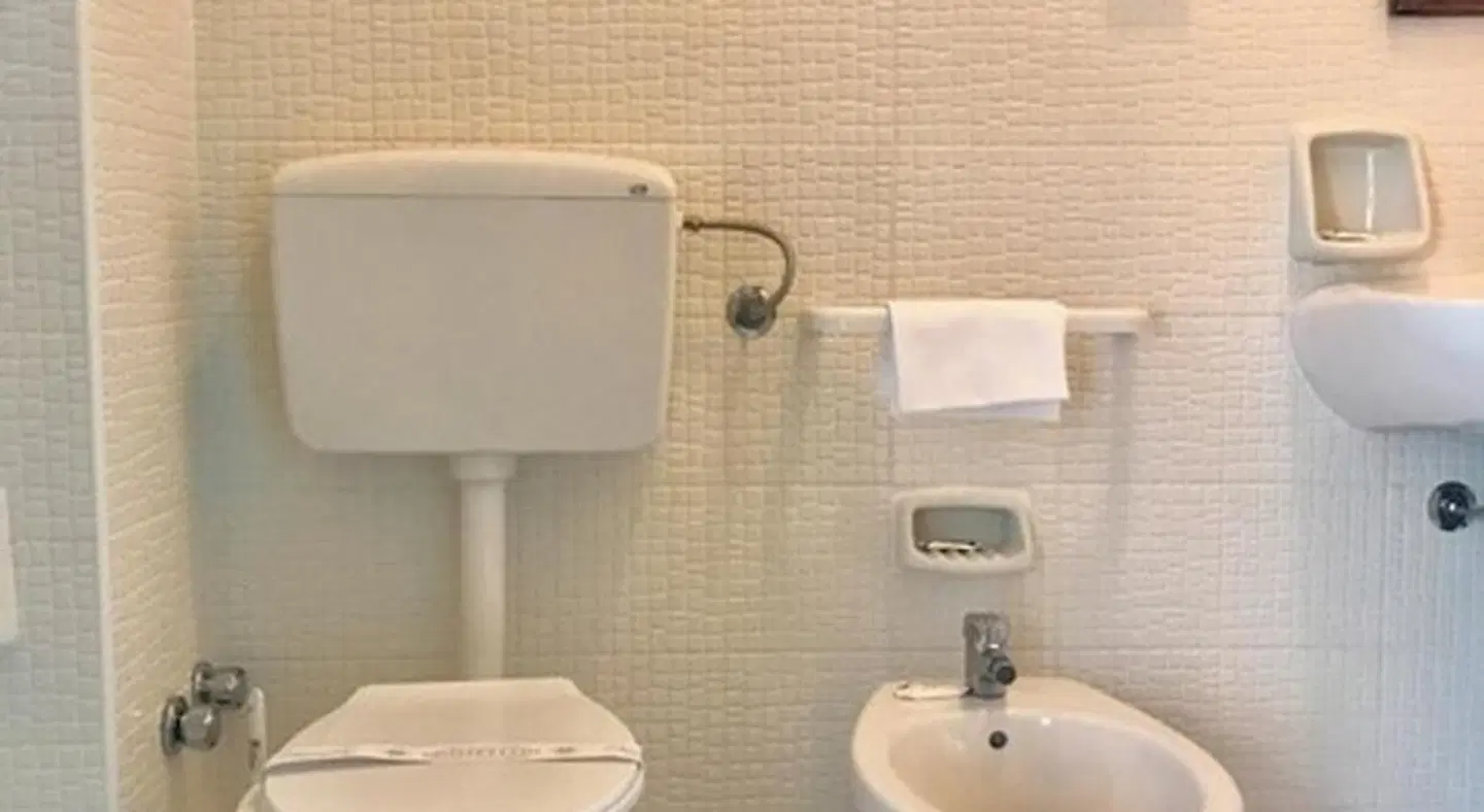 Hotel Scala Greca Badezimmer