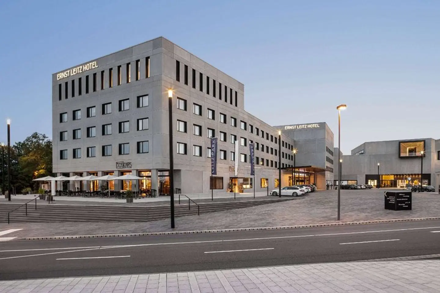 Vienna House Ernst Leitz Wetzlar EXTERIOR