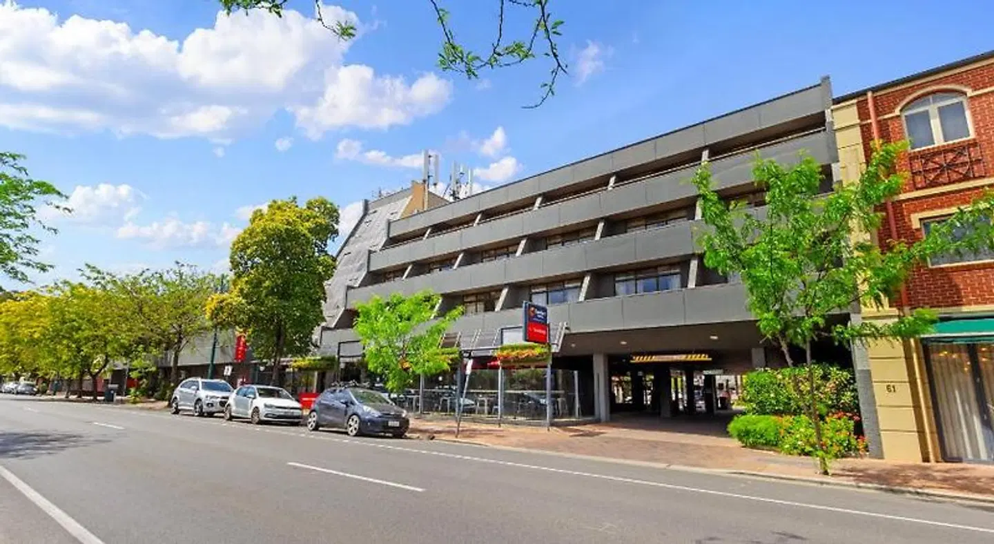 Mantra Meridien Adelaide EXTERIOR