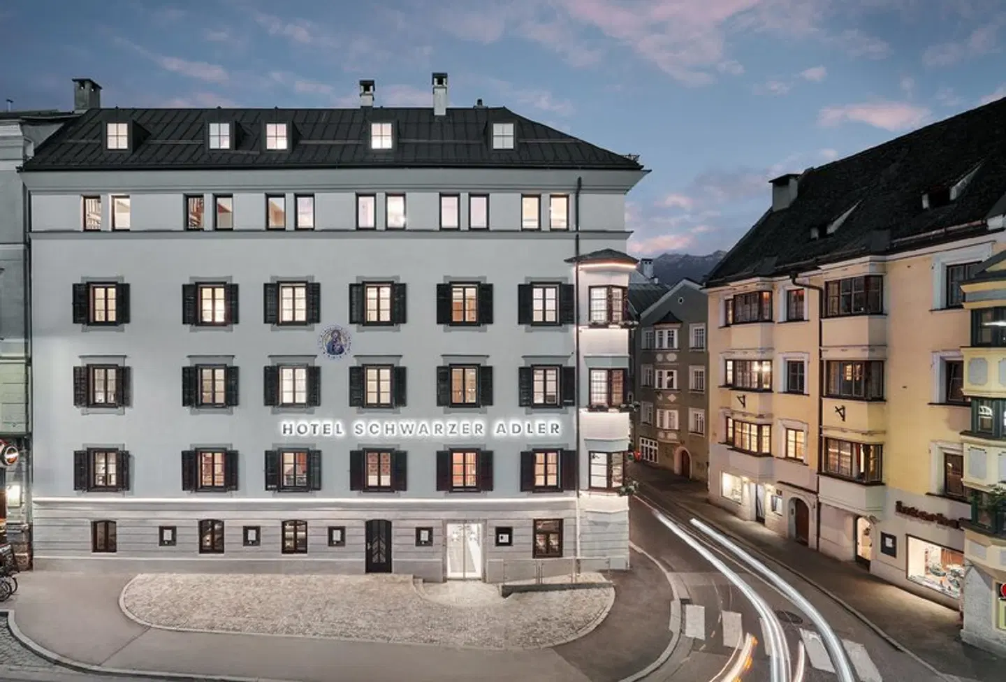 Hotel Schwarzer Adler EXTERIOR