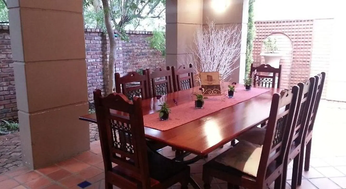 Primavera Guest House Bar