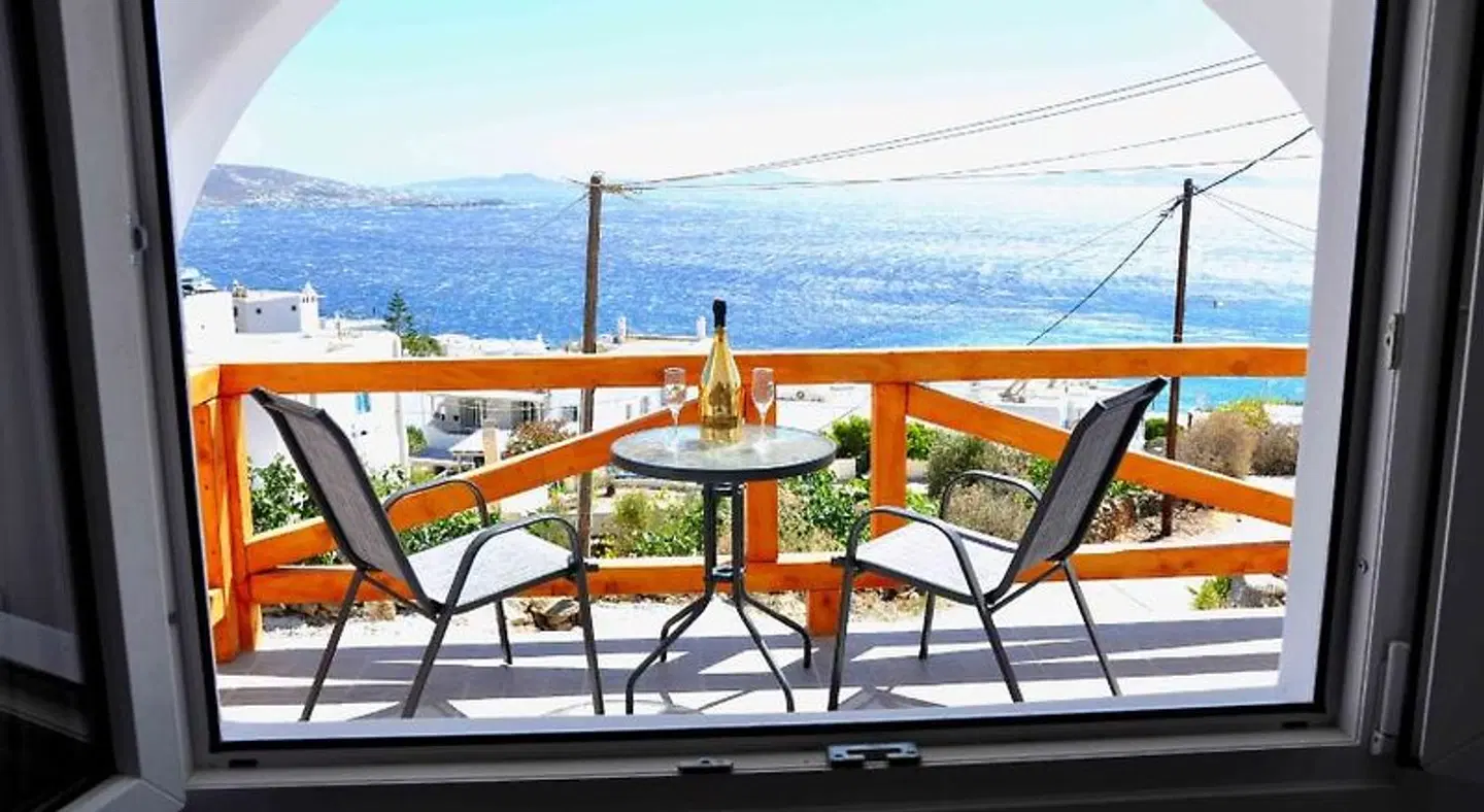Amarain Luxury Suites Terrasse