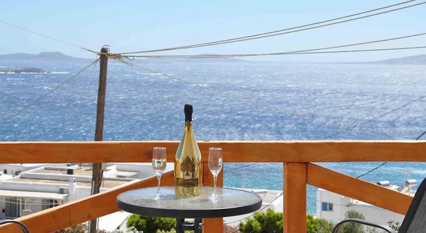 Amarain Luxury Suites Terrasse
