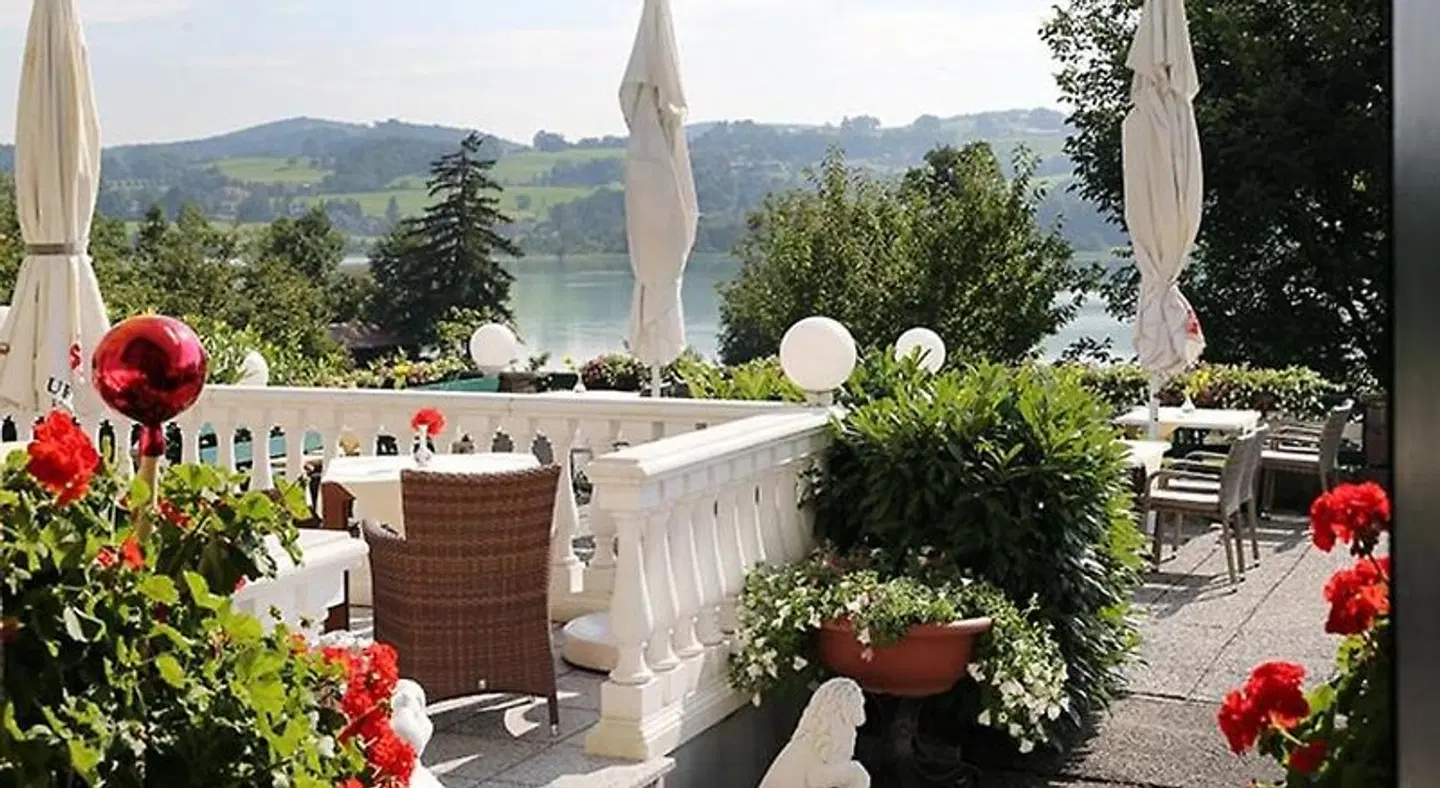 Dorferwirt Terrasse