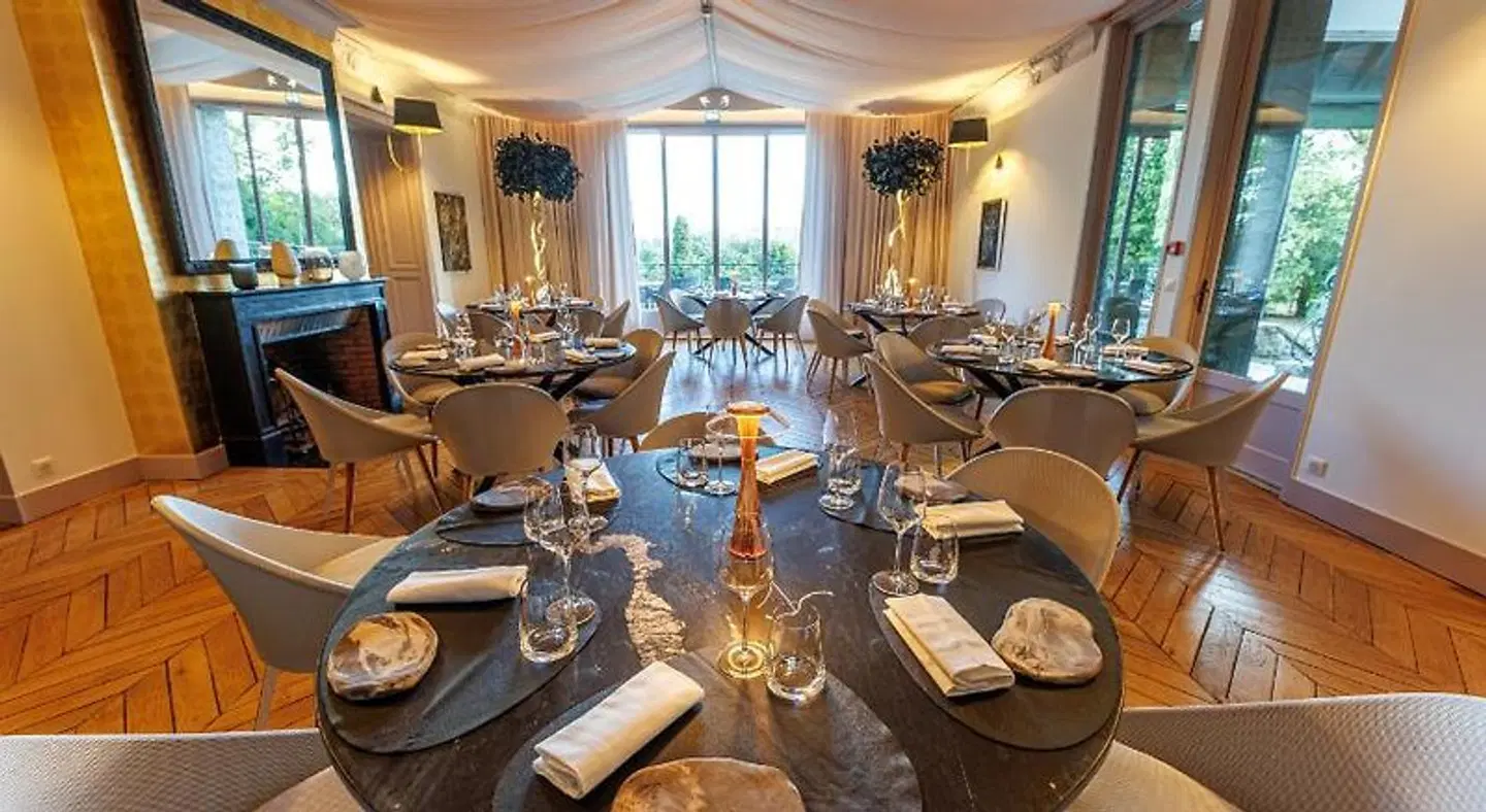La Villa Navarre Restaurant