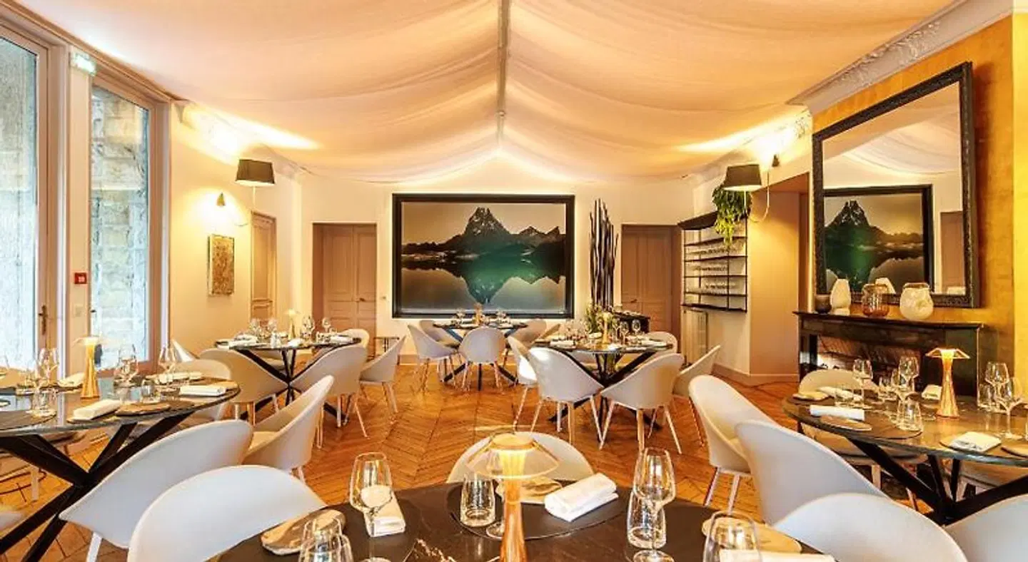 La Villa Navarre Restaurant