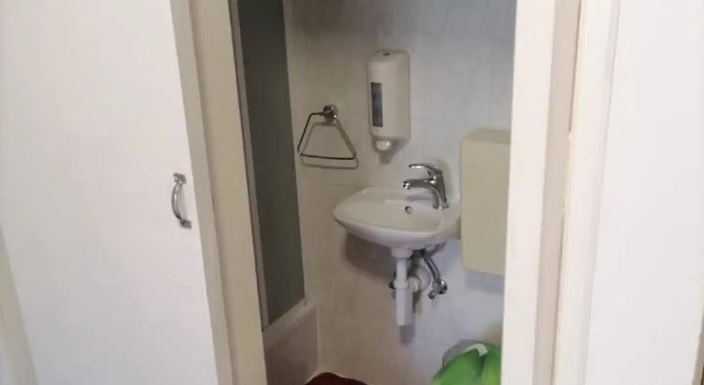 Room Dragica Badezimmer