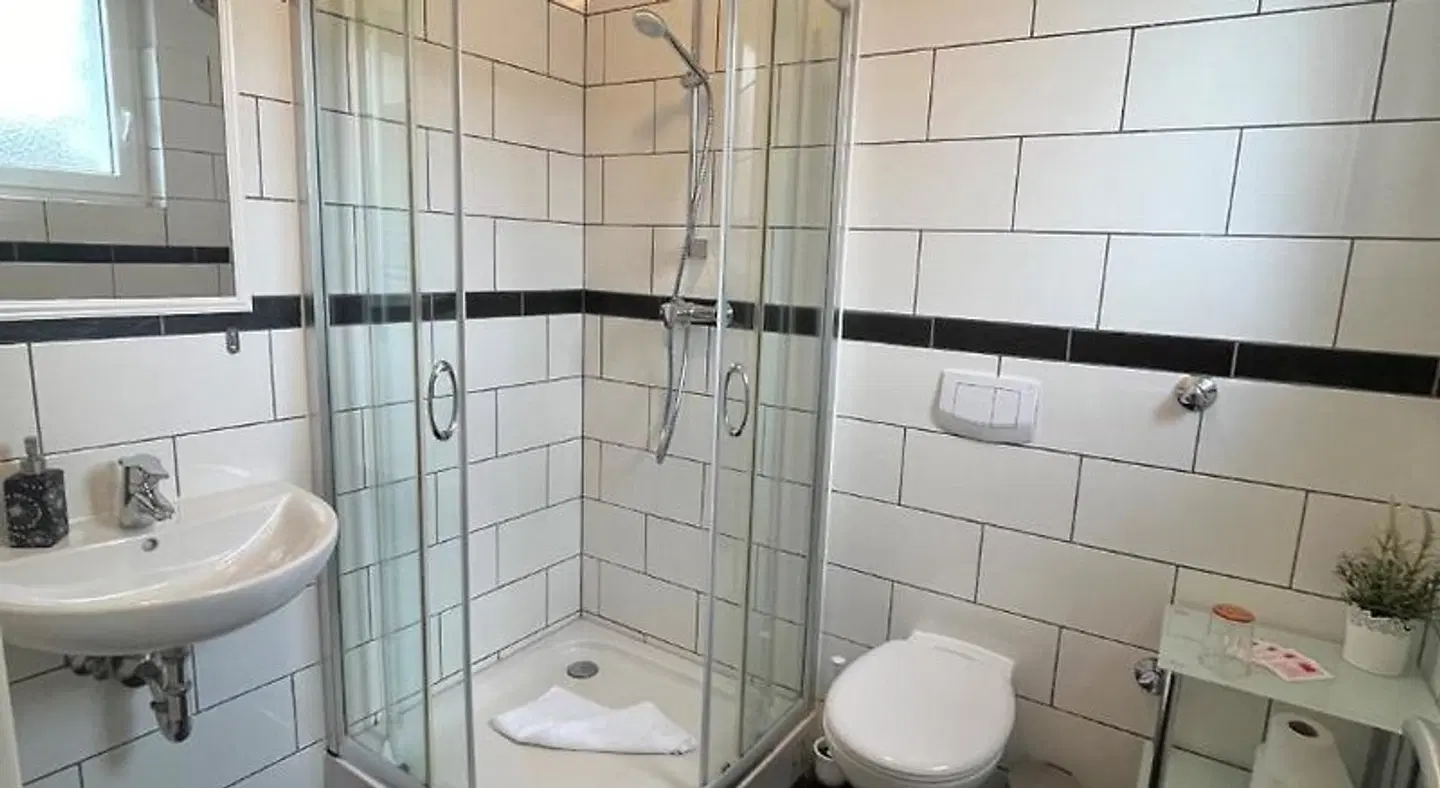 Pension Donau-Grill Badezimmer