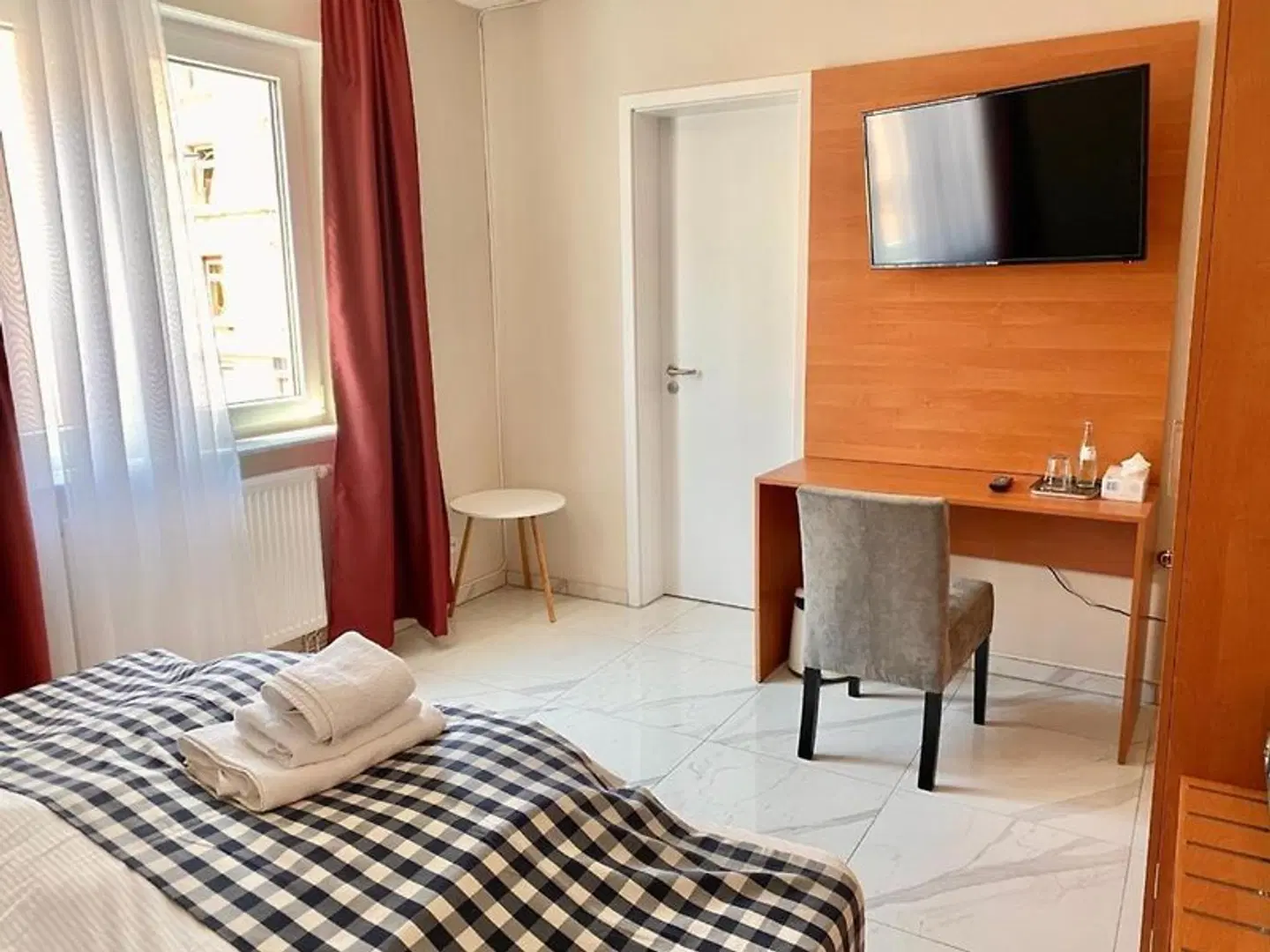 Hotel Emiliana am Bahnhof ROOM_EXAMPLE