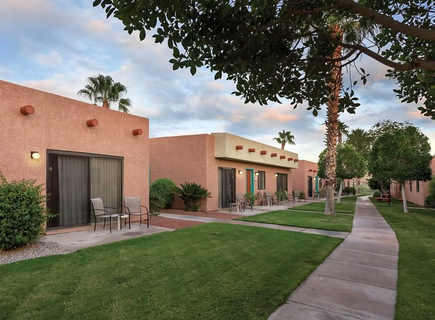 Havasu Dunes Resort EXTERIOR