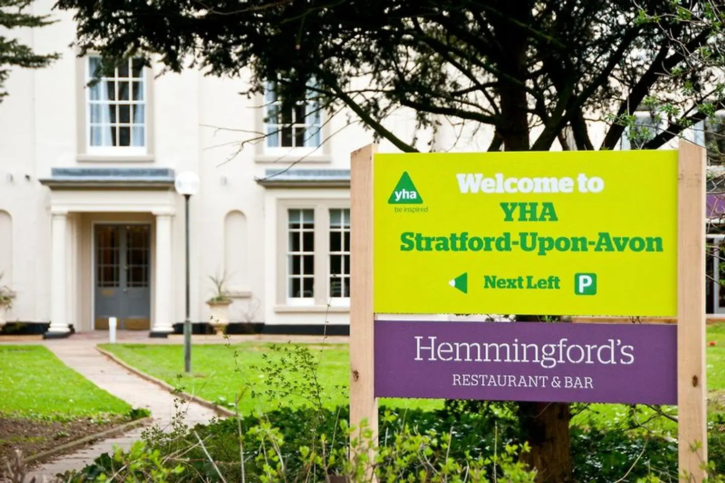 YHA Stratford-Upon-Avon EXTERIOR
