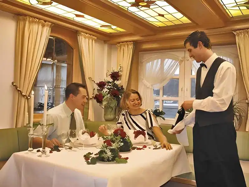Zum weißen Stein – Hotelfoto
