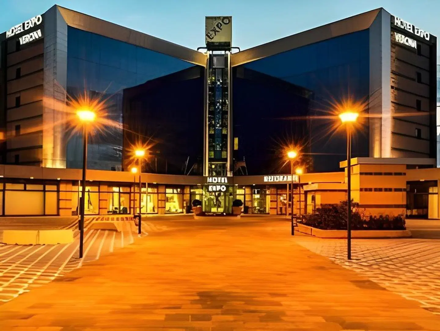 Best Western Plus Hotel Expo EXTERIOR
