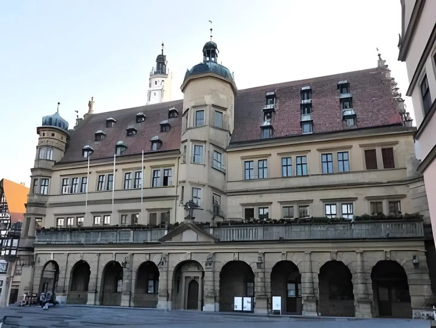 Schranne EXTERIOR