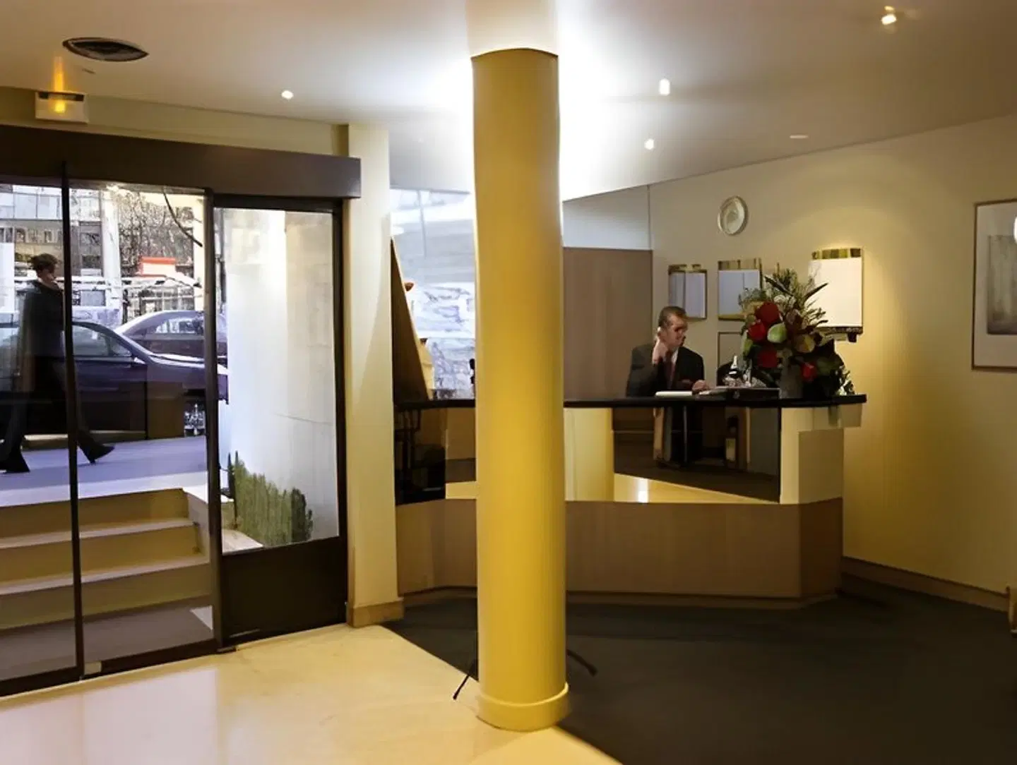 Le Parisis LOUNGE_LOBBY