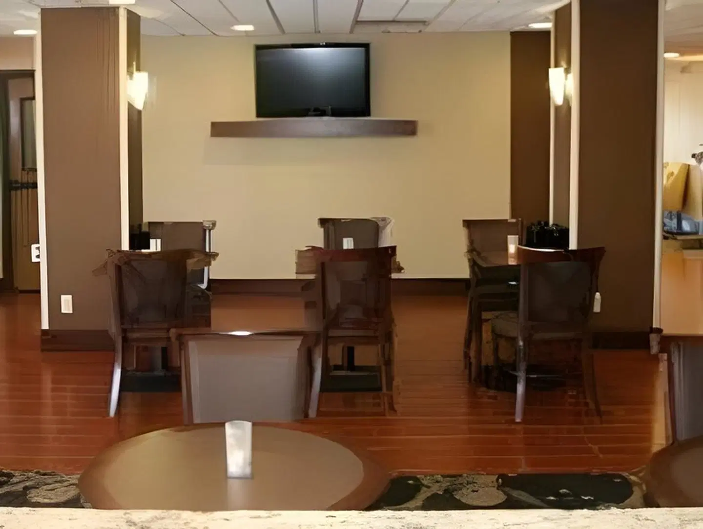 Hampton Inn Port Huron ROOM_EXAMPLE