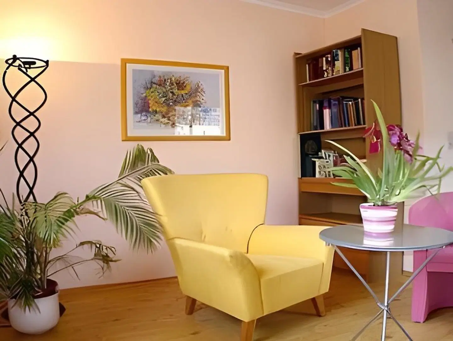 Katharina ROOM_EXAMPLE