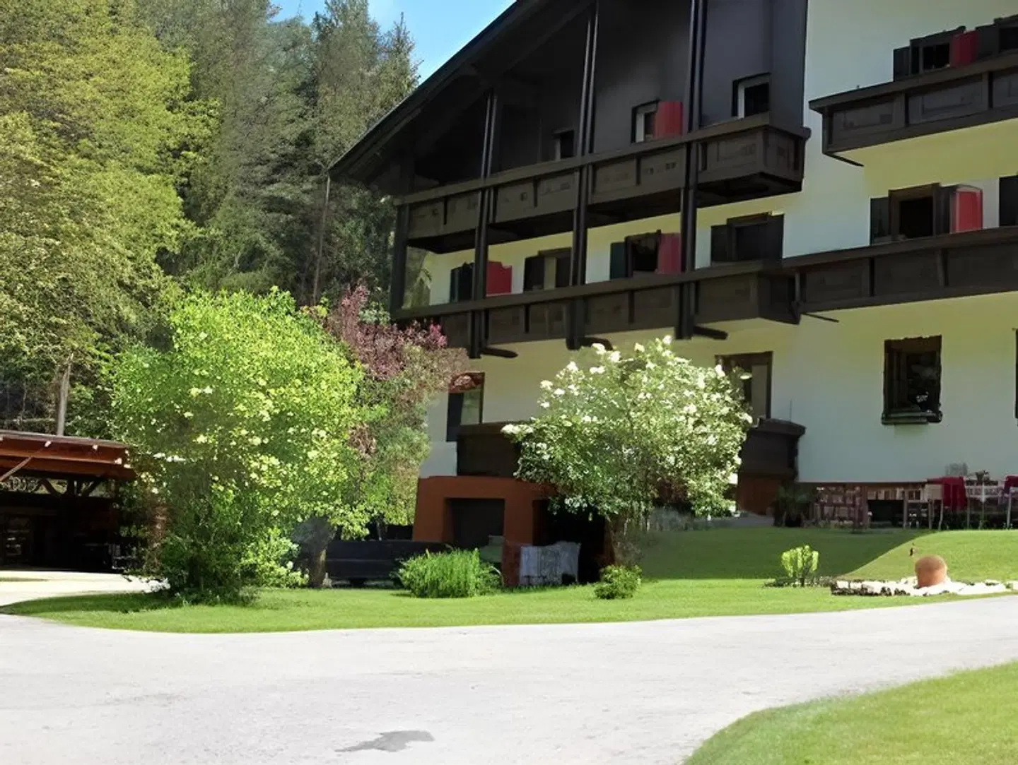 Waldruh & Tannenheim & Inge EXTERIOR